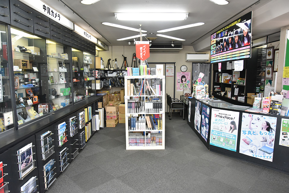 店舗内観1